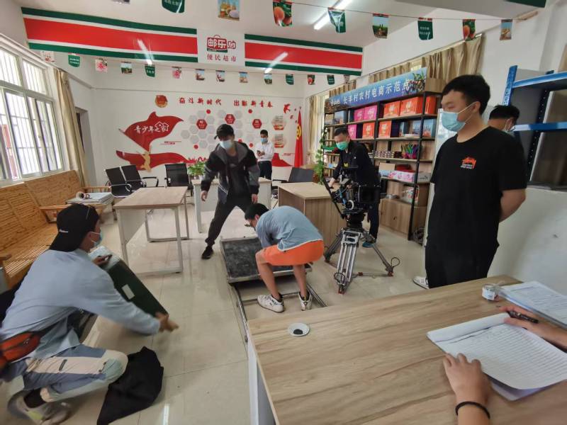 追星女孩心理学分析报告：珠山区广告片拍摄公司揭秘饭圈应援式传播逻辑