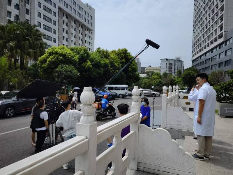 珠山区广告片拍摄公司低成本实现高规格制作的诀窍